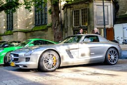 Supercars vs Hypercars – Discover the Next Level of Speed